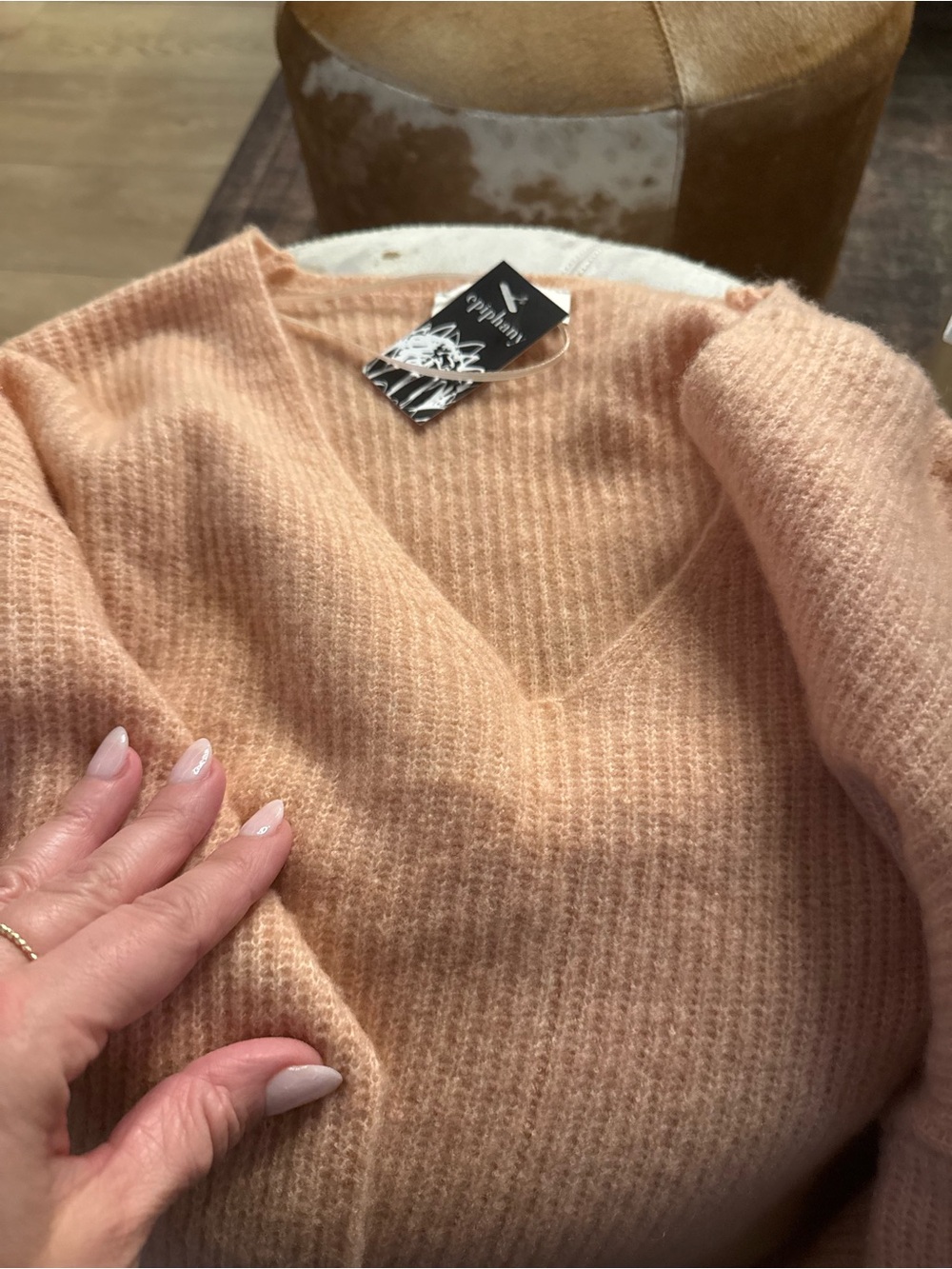 Sadie & Sage Blush Peach V-Neck Ribbed Sweater